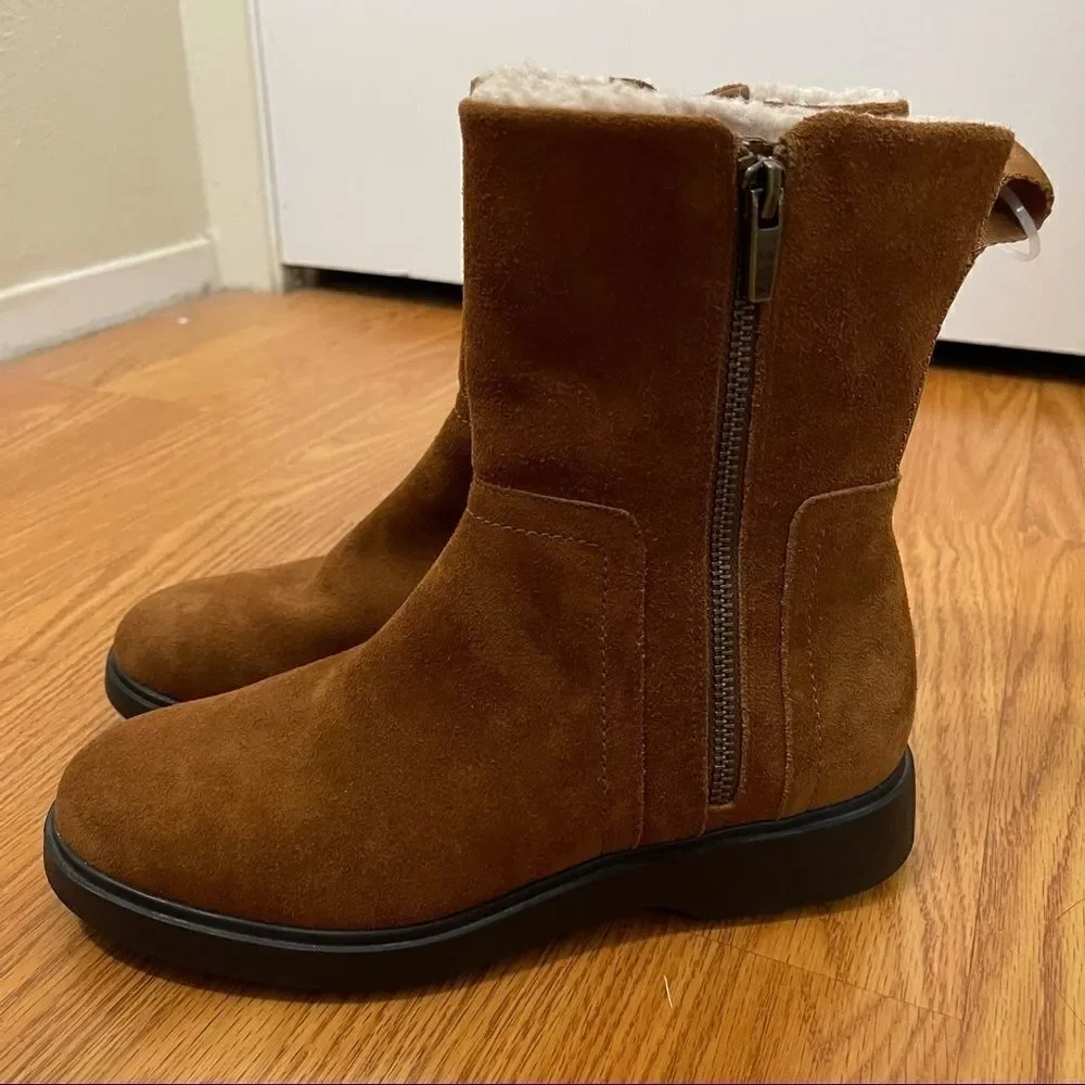 Unstructured By Clarks  Elda Mid Suede Ankle Boot